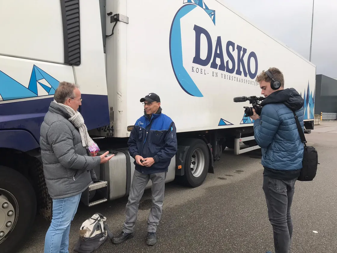 Video-opnames bij een vrachtwagen van Dasko
